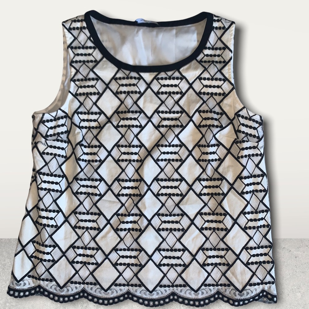Nine West black and white lined sleeveless size 14